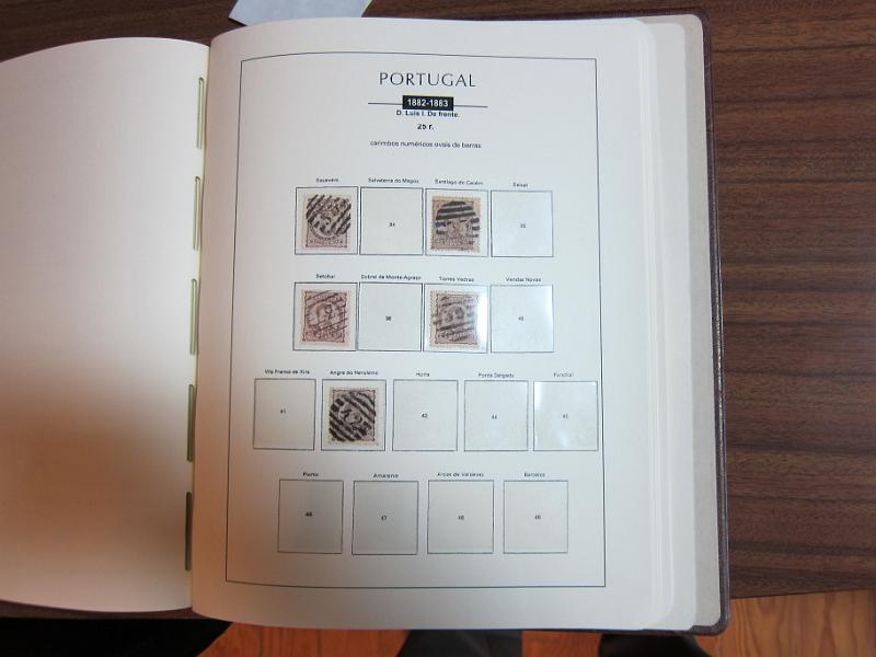 0015 (165).jpg -     Lote:    15      Marcofilia      Lotes Especiais       Descrição:      Portugal.   Colecção especializada de marcas numéricas das 1.ª e 2.ª reformas em selos de 25 reis, desde D. Maria II até D. Luís I, de frente. Lote a ver.        Lote       Valor Base:     &euro; 1.500,00     Valor Venda:     &euro; 3.000,00     